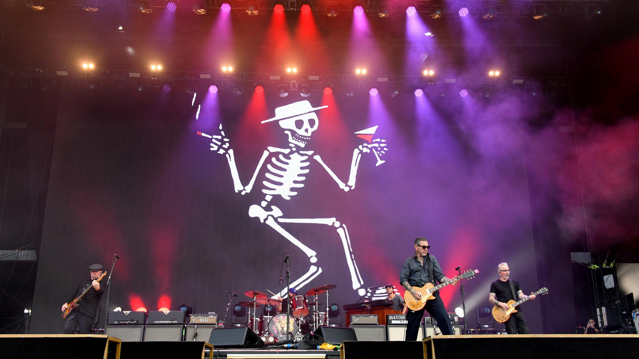 Social Distortion
